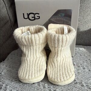 UGG Cream Kids Ribbed Knit Booties